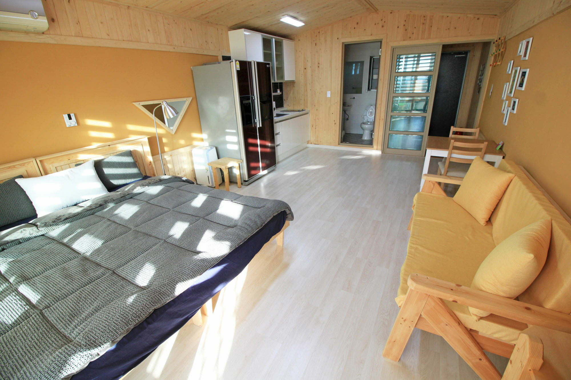 Jeju Sunflower Pension Seogwipo Bagian luar foto